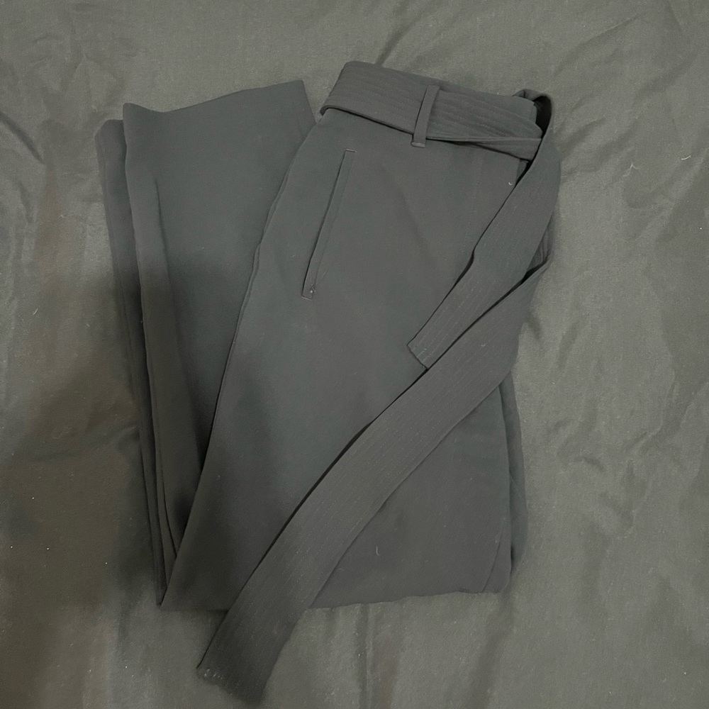 Straight black pants with tie